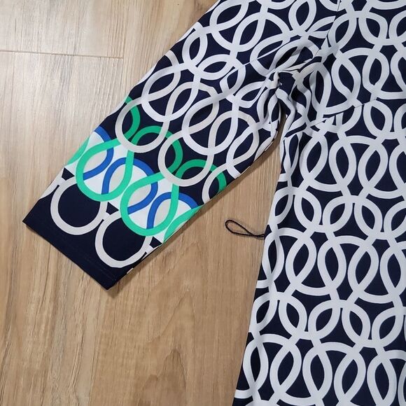 🔹️Sandra Darren Blue & White Geometric 3/4 Sleeve Dress Size 6 - Picture 5 of 11